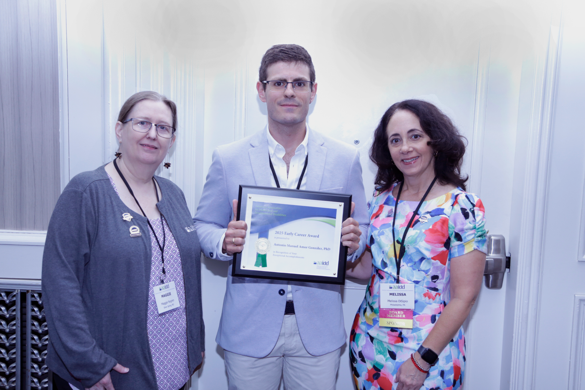 Foto de Antonio Amor durante la entrega del premio